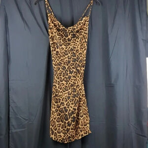 Style Rack Dress. Leopard Print. NWT. Medium. Open Back.